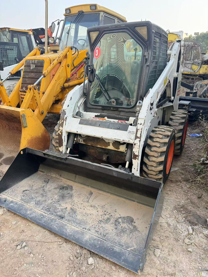 BOBCAT S185 - Мини-погрузчик с бортовым поворотом: фото 3 BOBCAT S185 - Мини-погрузчик с бортовым поворотом: фото 3