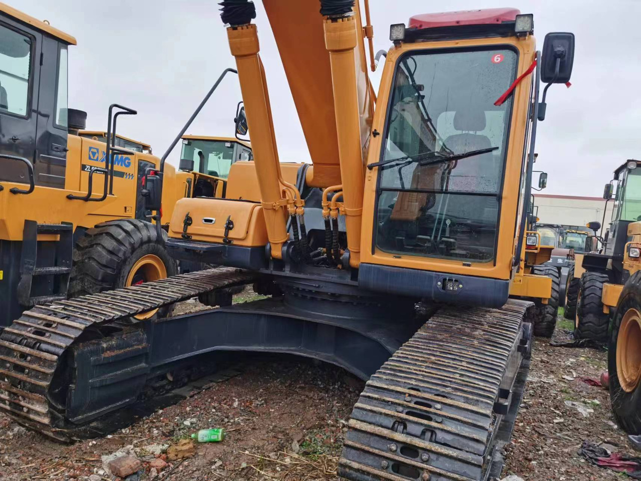 HYUNDAI 305LC-9T 220LC-9S - Гусеничный экскаватор: фото 2 HYUNDAI 305LC-9T 220LC-9S - Гусеничный экскаватор: фото 2