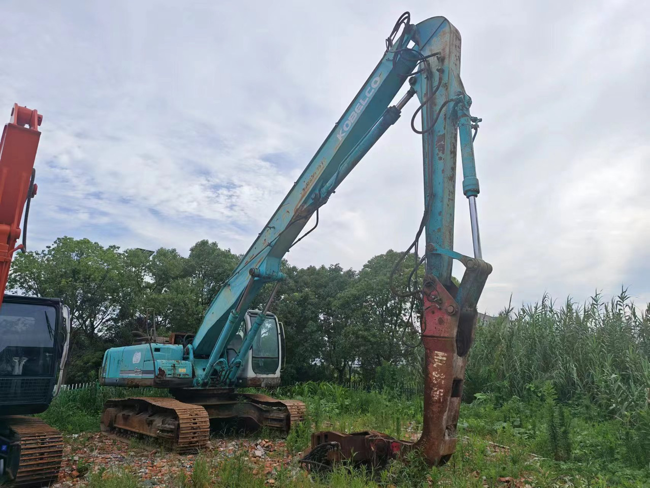 KOBELCO PILE DRIVER SK350LC-8 - Гусеничный экскаватор: фото 1 KOBELCO PILE DRIVER SK350LC-8 - Гусеничный экскаватор: фото 1