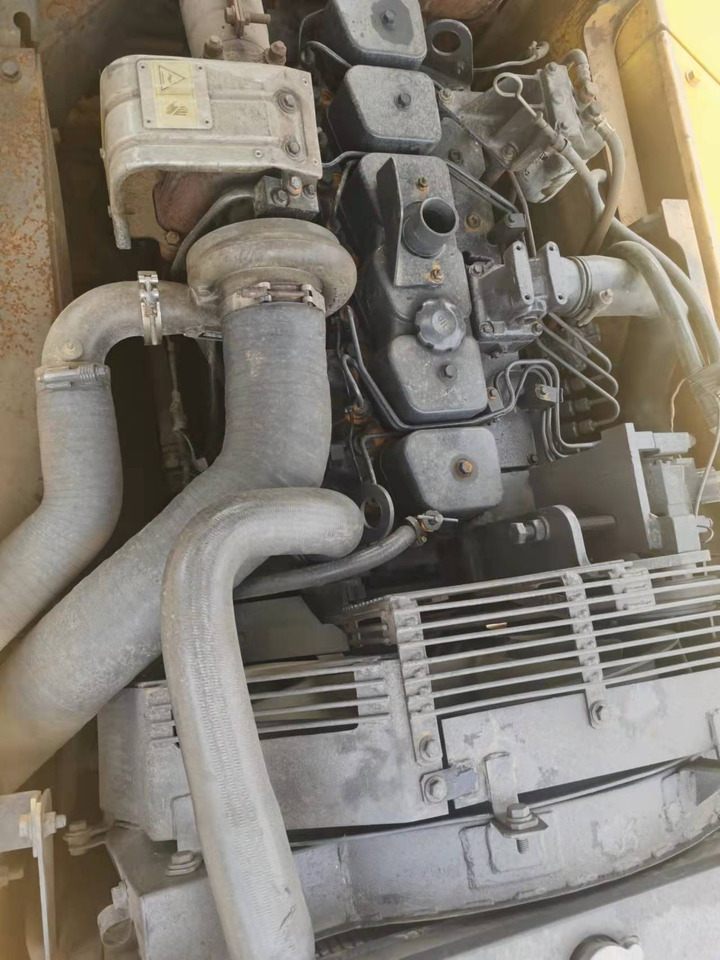 KOMATSU PC200-7 - Гусеничный экскаватор: фото 5 KOMATSU PC200-7 - Гусеничный экскаватор: фото 5