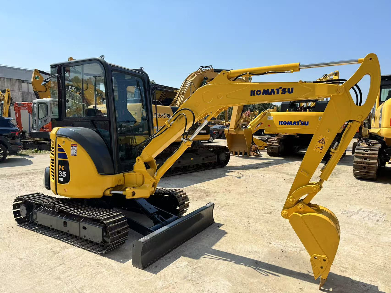 KOMATSU PC35MR - Мини-экскаватор: фото 1 KOMATSU PC35MR - Мини-экскаватор: фото 1
