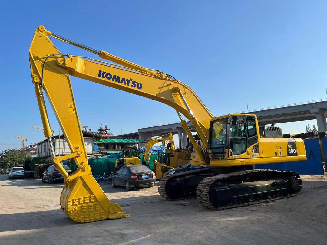 KOMATSU PC400-8 - Гусеничный экскаватор: фото 1 KOMATSU PC400-8 - Гусеничный экскаватор: фото 1