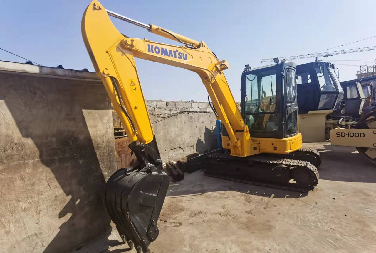 KOMATSU PC55MR-2 - Мини-экскаватор: фото 2 KOMATSU PC55MR-2 - Мини-экскаватор: фото 2
