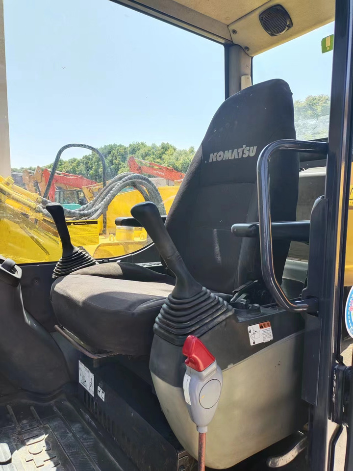 KOMATSU PC70-8 - Мини-экскаватор: фото 3 KOMATSU PC70-8 - Мини-экскаватор: фото 3