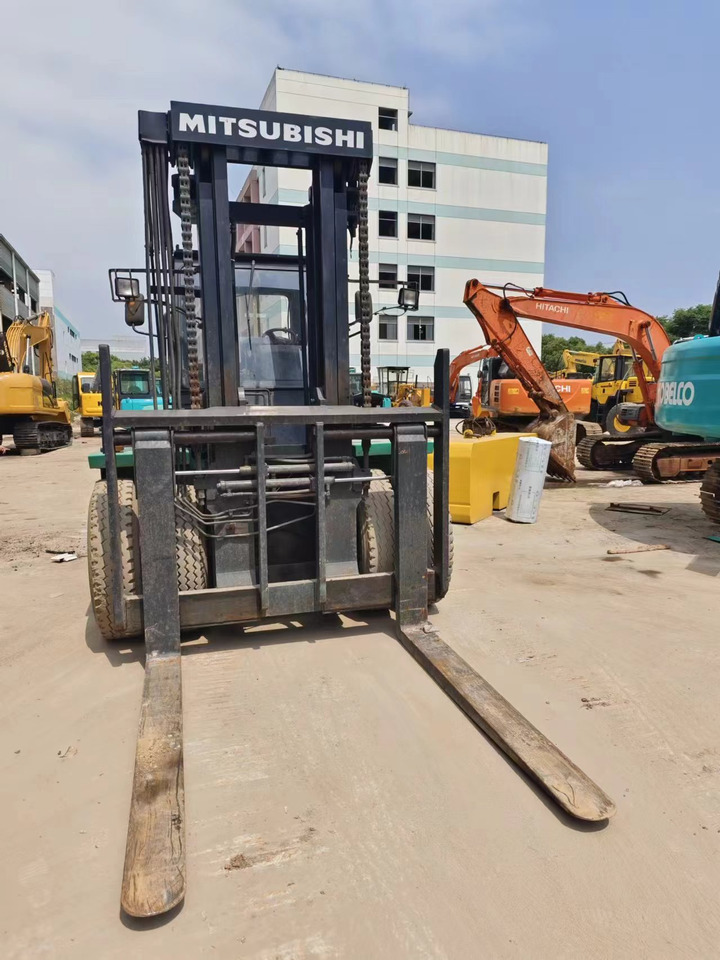 MITSUBISHI FD160 - Дизельный погрузчик: фото 3 MITSUBISHI FD160 - Дизельный погрузчик: фото 3