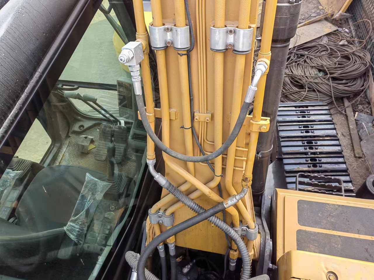 SANY SY135c - Гусеничный экскаватор: фото 3 SANY SY135c - Гусеничный экскаватор: фото 3