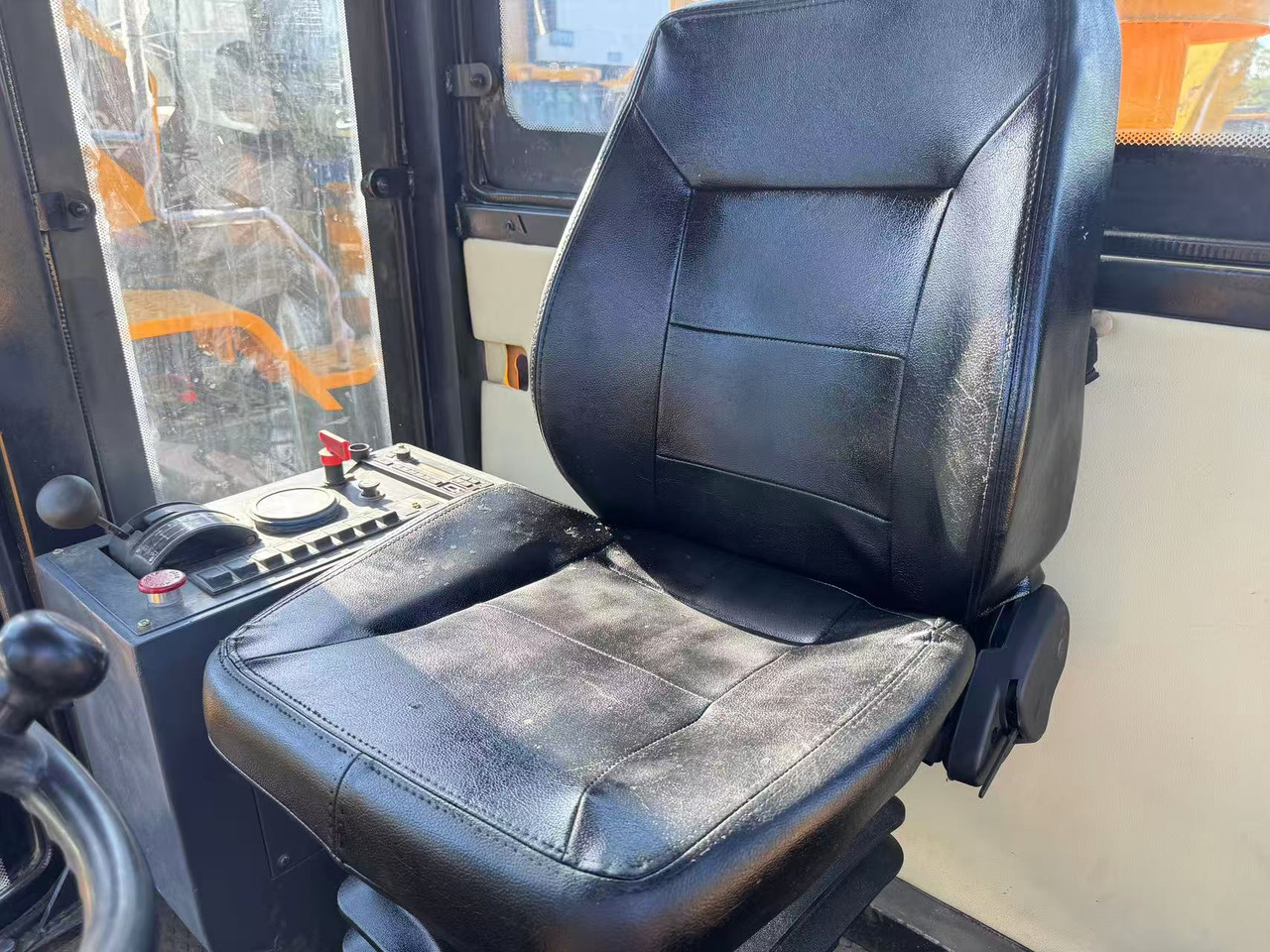 XCMG GR180 - Грейдер: фото 3 XCMG GR180 - Грейдер: фото 3