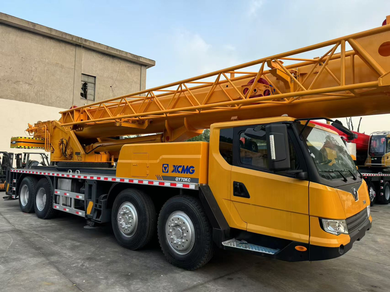 XCMG QY70K - Мобильный кран: фото 3 XCMG QY70K - Мобильный кран: фото 3