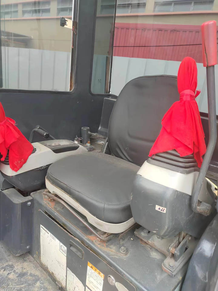 Komatsu pc40 - Мини-экскаватор: фото 5 Komatsu pc40 - Мини-экскаватор: фото 5