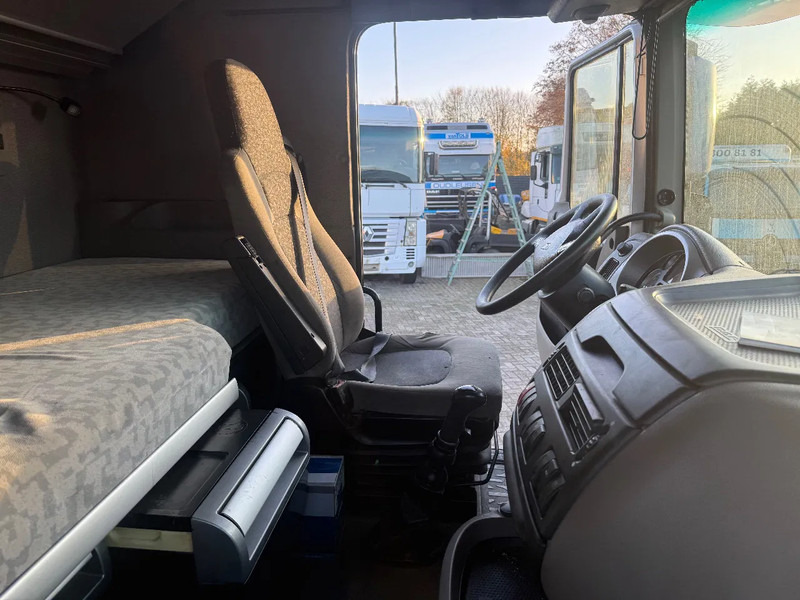 Тягач DAF XF 105.460 Tractor unit: фото 15
