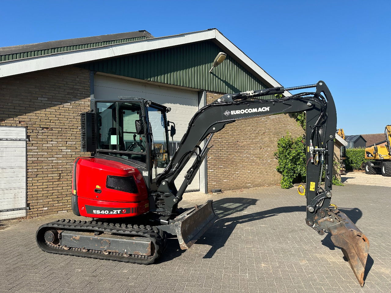 Мини-экскаватор Eurocomach ES40.2ZT: фото 9 Мини-экскаватор Eurocomach ES40.2ZT: фото 9
