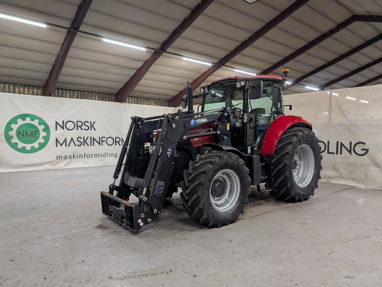 CASE IH Farmall 95U PRO #Står i Tromsø - Трактор: фото 1 CASE IH Farmall 95U PRO #Står i Tromsø - Трактор: фото 1