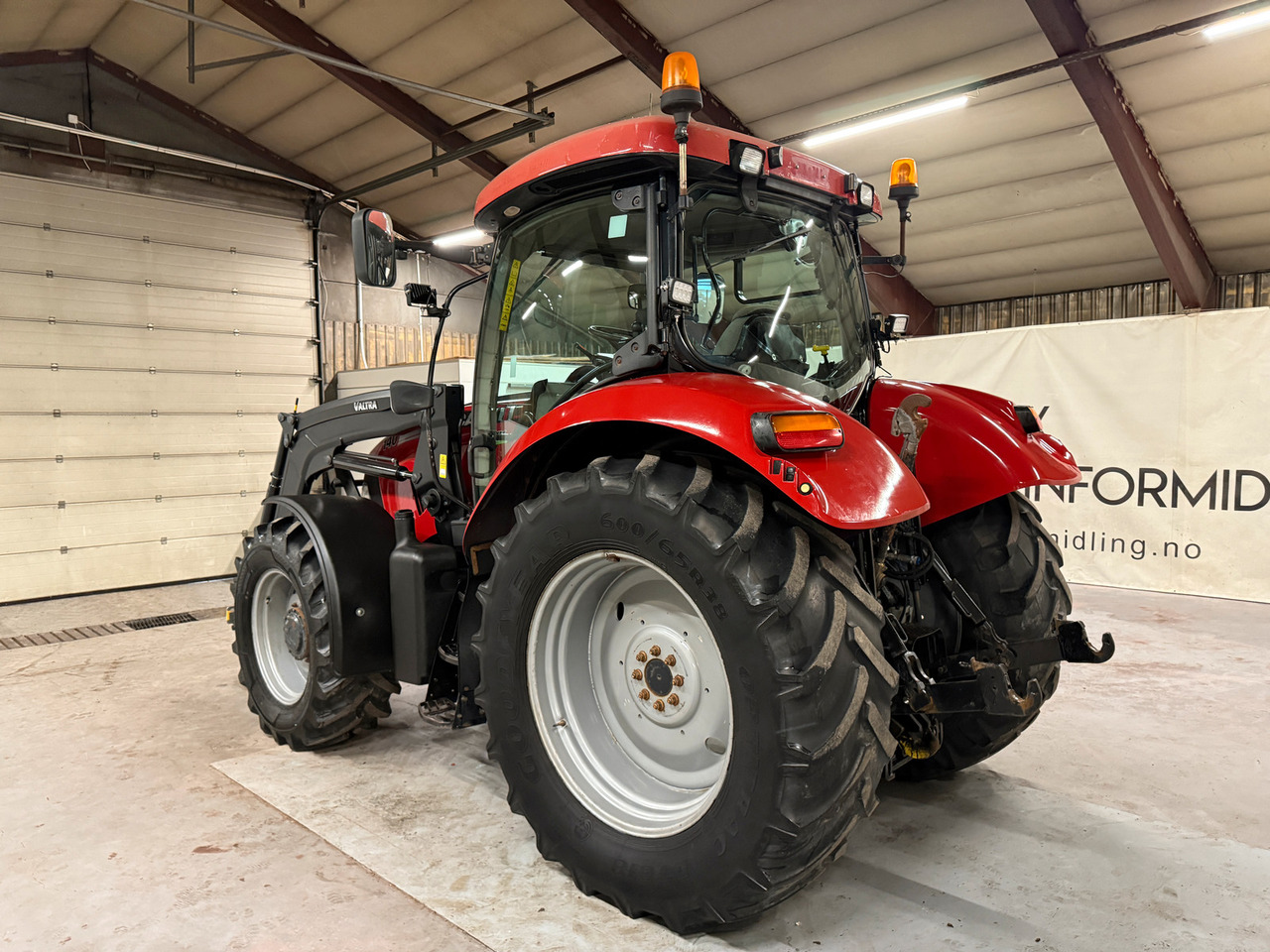 CASE IH Maxxum 140 - Трактор: фото 3 CASE IH Maxxum 140 - Трактор: фото 3