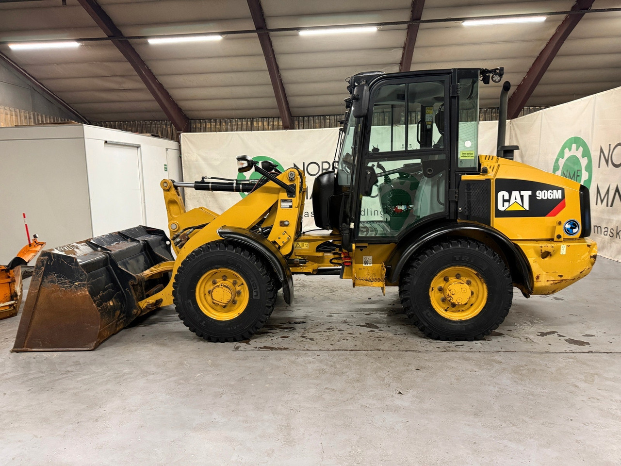 Cat 906M High Flow, 40 km/t med skuff og plog # TIL LEIE# - Колёсный погрузчик: фото 2 Cat 906M High Flow, 40 km/t med skuff og plog # TIL LEIE# - Колёсный погрузчик: фото 2