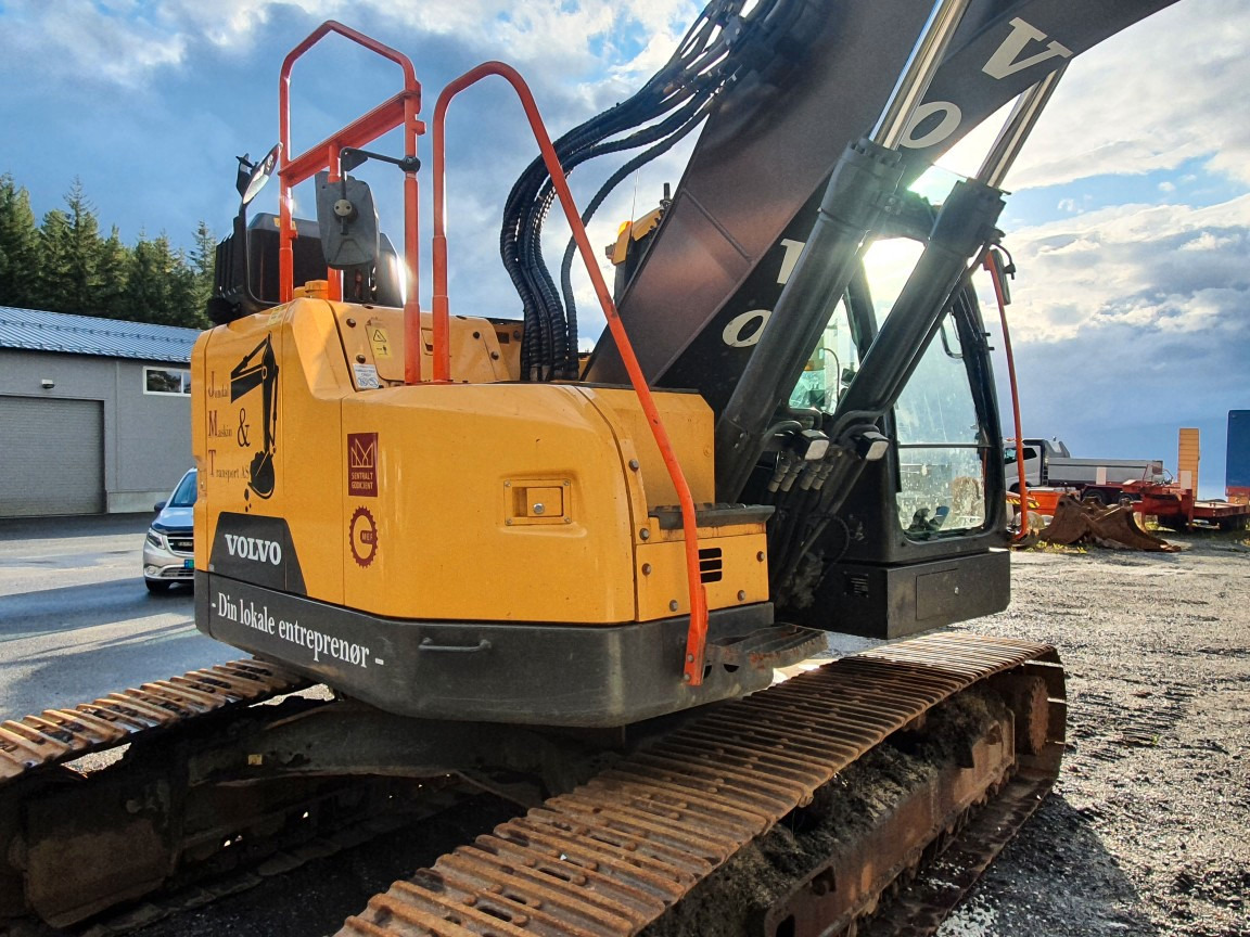 Volvo ECR235EL - Другая техника: фото 3 Volvo ECR235EL - Другая техника: фото 3