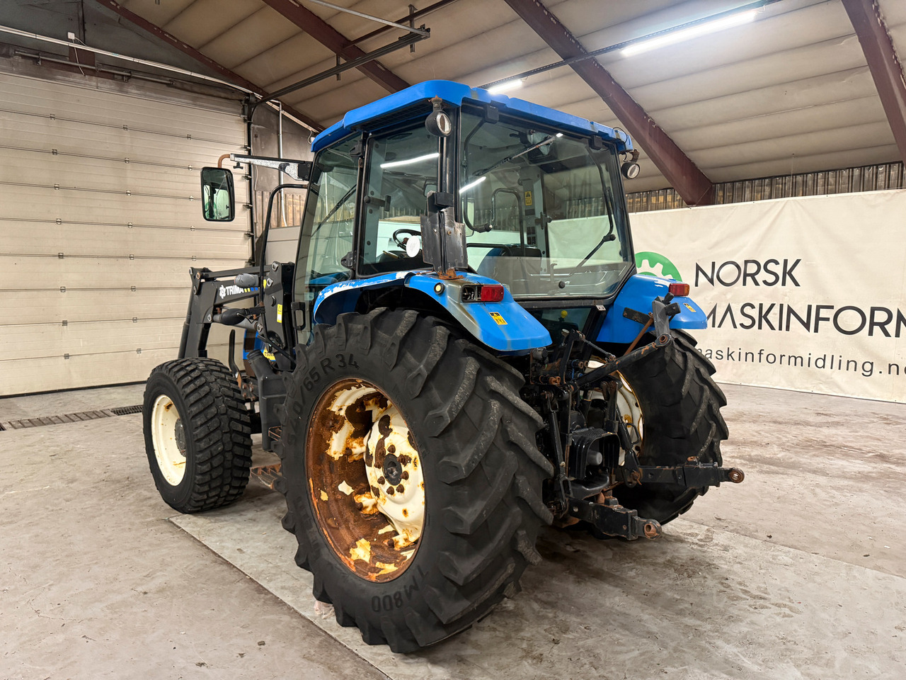 New Holland T5060 - Трактор: фото 3 New Holland T5060 - Трактор: фото 3