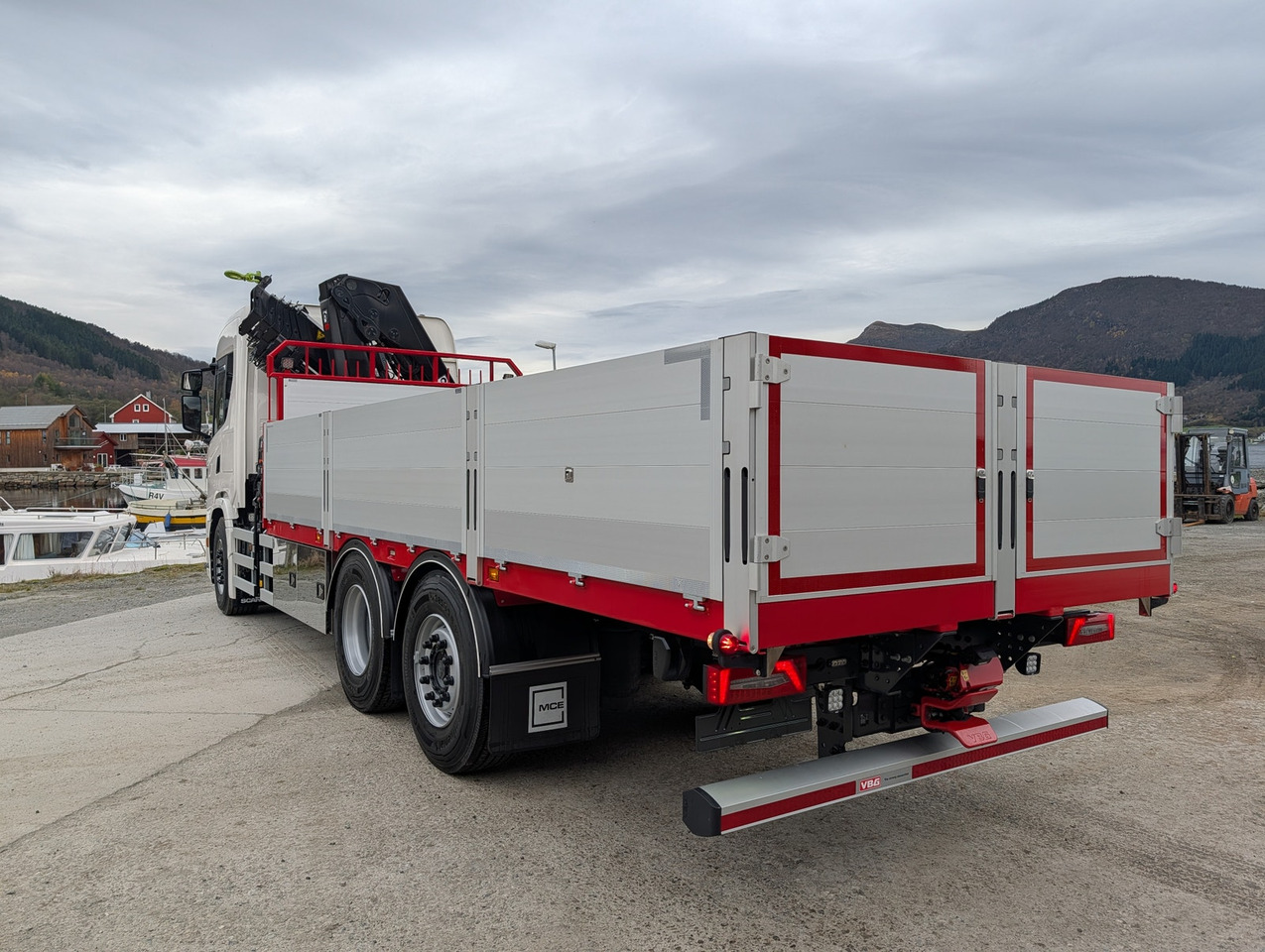 Scania G420 6x2 med HIAB 232-E5 Hipro og MCE påbygg - Грузовик бортовой/ Платформа, Автоманипулятор: фото 5 Scania G420 6x2 med HIAB 232-E5 Hipro og MCE påbygg - Грузовик бортовой/ Платформа, Автоманипулятор: фото 5