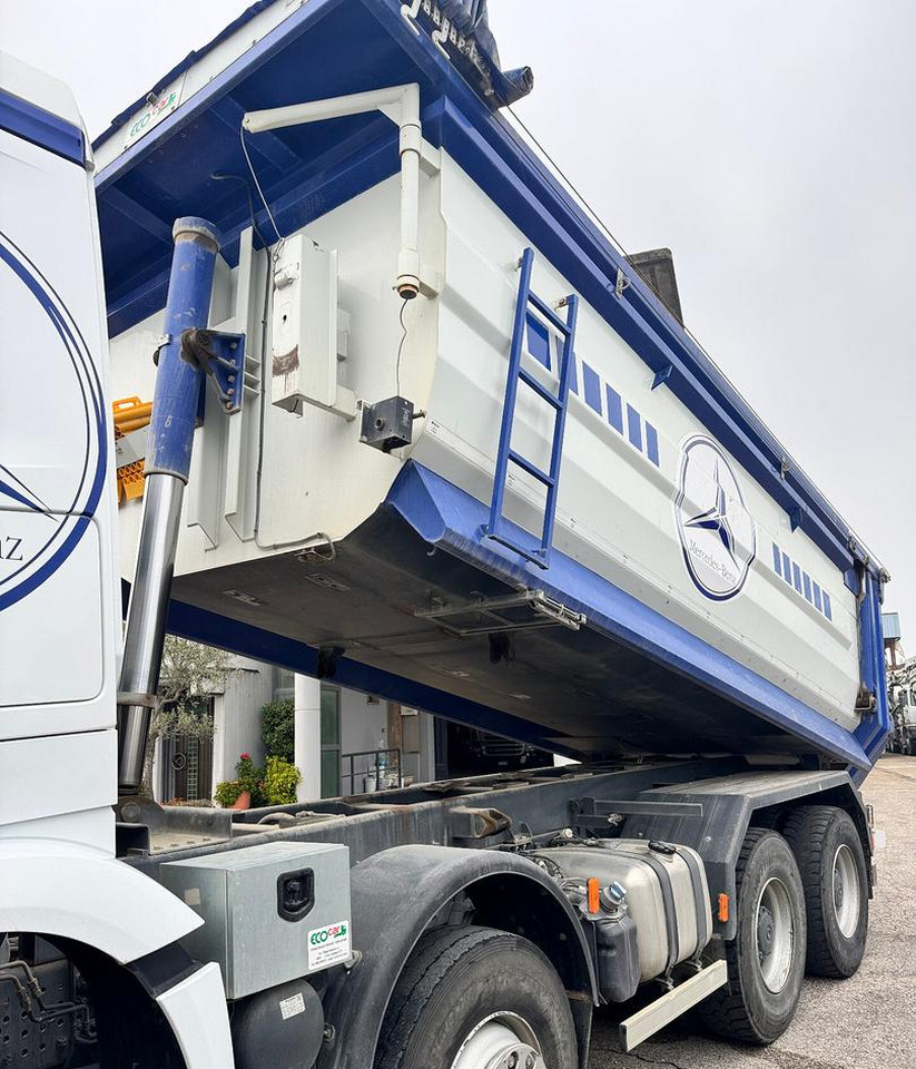 Самосвал MERCEDES AROCS 4151 (8X4) RIB: фото 15