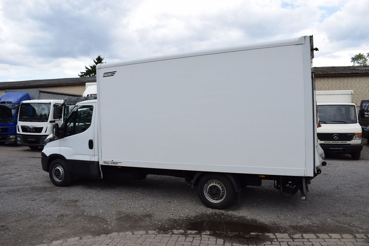 Iveco Daily 35 S14 Koffer LBW Automatik Motorschaden - Фургон с закрытым кузовом: фото 3 Iveco Daily 35 S14 Koffer LBW Automatik Motorschaden - Фургон с закрытым кузовом: фото 3