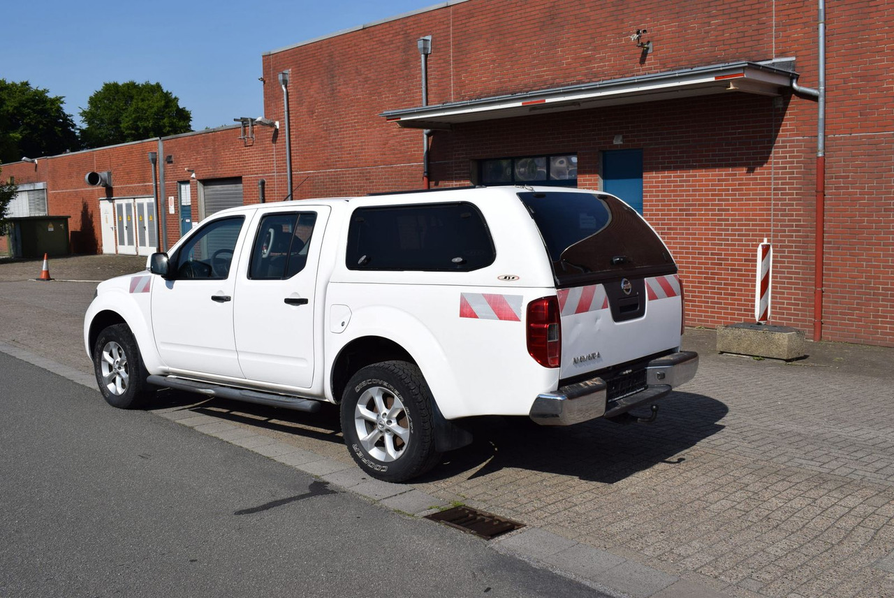 Nissan Navara Double Cab SE 4x4 Automatik Hardtop AHK - Внедорожник: фото 3 Nissan Navara Double Cab SE 4x4 Automatik Hardtop AHK - Внедорожник: фото 3