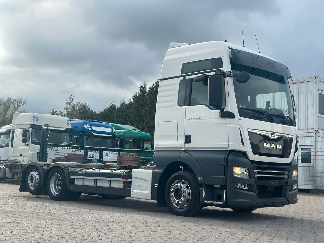 MAN 26.470*Intarder+ Lenk+Lift+Euro 6D - Грузовик-контейнеровоз/ Сменный кузов: фото 1 MAN 26.470*Intarder+ Lenk+Lift+Euro 6D - Грузовик-контейнеровоз/ Сменный кузов: фото 1