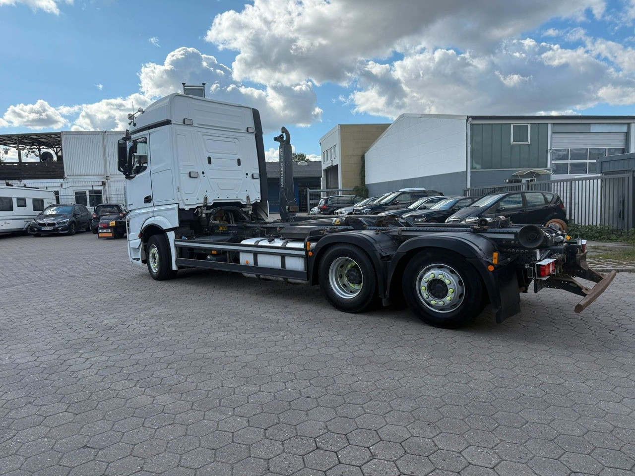 Mercedes-Benz Actros 2548 Meiller+ Funk+6x2 - Крюковой мультилифт: фото 5 Mercedes-Benz Actros 2548 Meiller+ Funk+6x2 - Крюковой мультилифт: фото 5