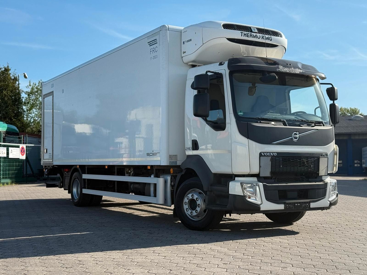 Volvo FL 42 R 240 +Thermoking T-880R+Kamera - Рефрижератор: фото 1 Volvo FL 42 R 240 +Thermoking T-880R+Kamera - Рефрижератор: фото 1