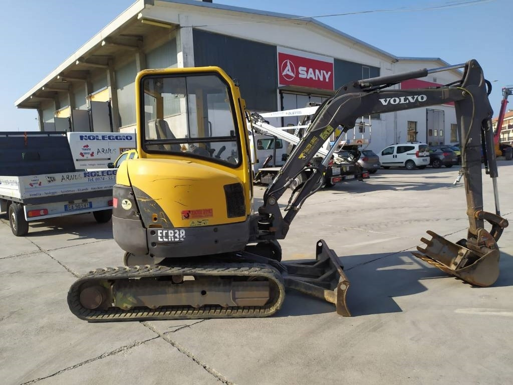 Volvo ECR 38 - Мини-экскаватор: фото 5 Volvo ECR 38 - Мини-экскаватор: фото 5