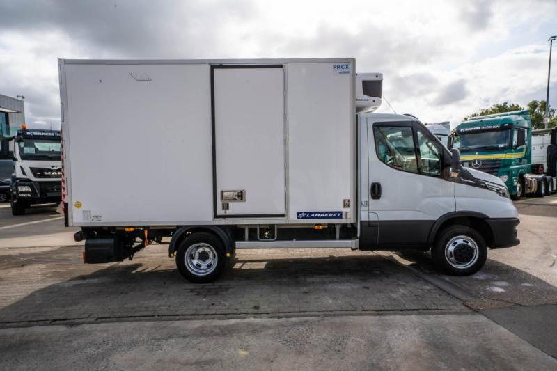 Iveco DAILY 35C180 HI MATIC+CARRIER XERIOS 5+ DHOLLANDIA - Фургон-рефрижератор: фото 3 Iveco DAILY 35C180 HI MATIC+CARRIER XERIOS 5+ DHOLLANDIA - Фургон-рефрижератор: фото 3