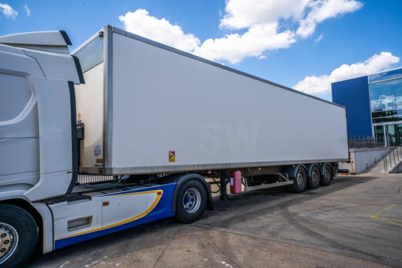 Samro S338D HPF+ PORTE FIT - Полуприцеп: фото 1 Samro S338D HPF+ PORTE FIT - Полуприцеп: фото 1