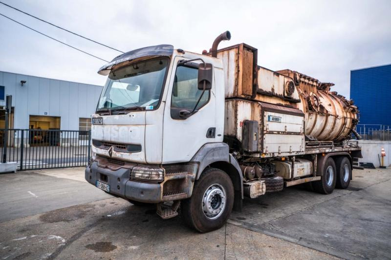 Renault KERAX 385 // CITERNE ASPIRATRICE - Ассенизатор: фото 1 Renault KERAX 385 // CITERNE ASPIRATRICE - Ассенизатор: фото 1