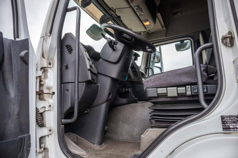 Renault LANDER 460 DXI-6x2+10 pneus/tires+INTARDER - Грузовик бортовой/ Платформа: фото 5 Renault LANDER 460 DXI-6x2+10 pneus/tires+INTARDER - Грузовик бортовой/ Платформа: фото 5