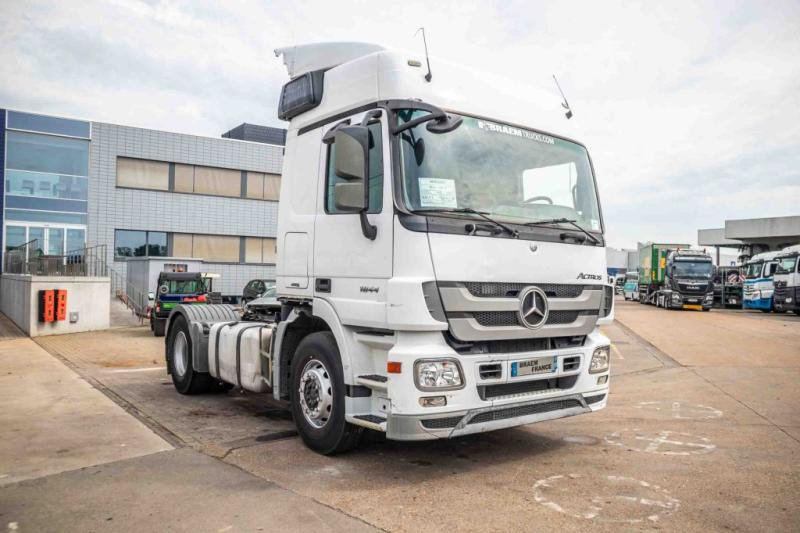 Mercedes ACTROS 1844 LS-MP3+E5+VOITH - Тягач: фото 2 Mercedes ACTROS 1844 LS-MP3+E5+VOITH - Тягач: фото 2