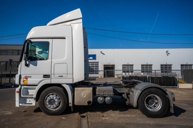 Mercedes ACTROS 1844 LS-MP3 +VOITH - Тягач: фото 5 Mercedes ACTROS 1844 LS-MP3 +VOITH - Тягач: фото 5