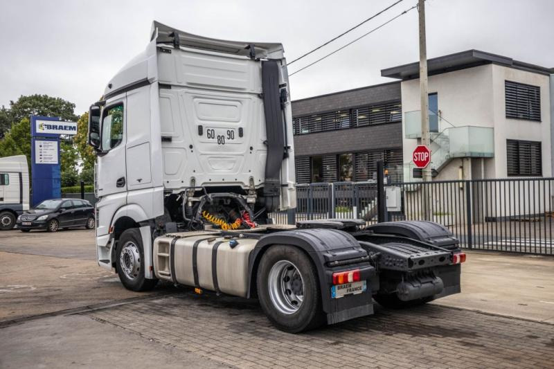 Mercedes ACTROS 1845 LS - Тягач: фото 4 Mercedes ACTROS 1845 LS - Тягач: фото 4