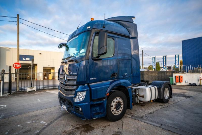 Mercedes ACTROS 1846 LS + HYDR. - Тягач: фото 1 Mercedes ACTROS 1846 LS + HYDR. - Тягач: фото 1