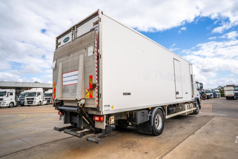 Volvo FM 9 300 GLOB+POUSSIN/CHICKEN/KUIKEN/KÛKEN - Рефрижератор: фото 4 Volvo FM 9 300 GLOB+POUSSIN/CHICKEN/KUIKEN/KÛKEN - Рефрижератор: фото 4