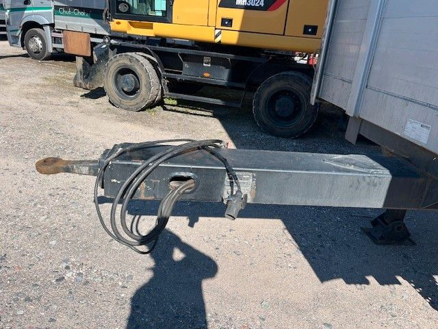 Тентованный прицеп Orten AG 18 Liftachse Staplerhalterung Schiebeplan AG 18 Liftachse Staplerhalterung Schiebeplan: фото 6