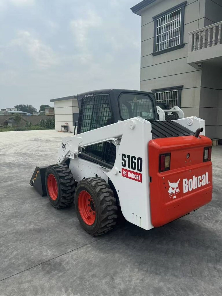 Bobcat S 160 - Гусеничный экскаватор: фото 3 Bobcat S 160 - Гусеничный экскаватор: фото 3