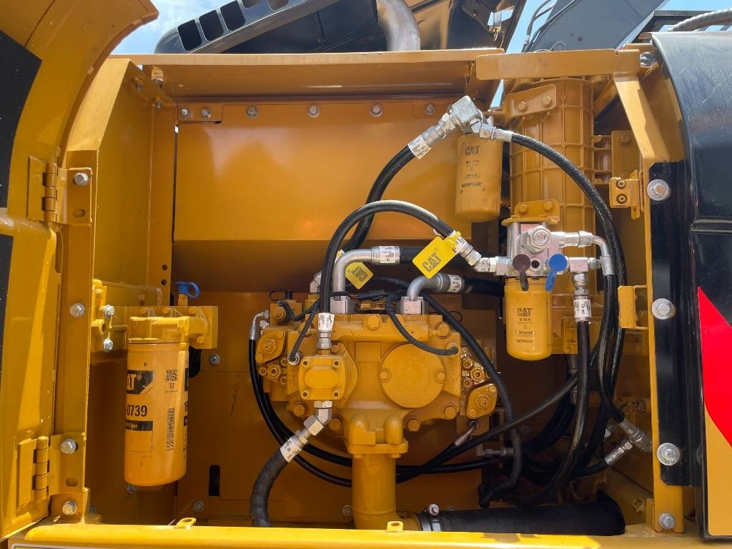 CAT 323D2  - Гусеничный экскаватор: фото 5 CAT 323D2  - Гусеничный экскаватор: фото 5