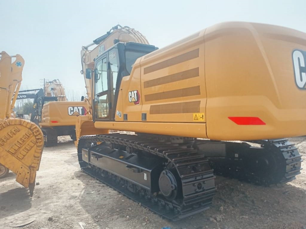 CAT 336GC - Гусеничный экскаватор: фото 2 CAT 336GC - Гусеничный экскаватор: фото 2
