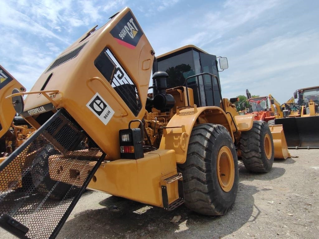 CAT 966 H - Гусеничный экскаватор: фото 4 CAT 966 H - Гусеничный экскаватор: фото 4