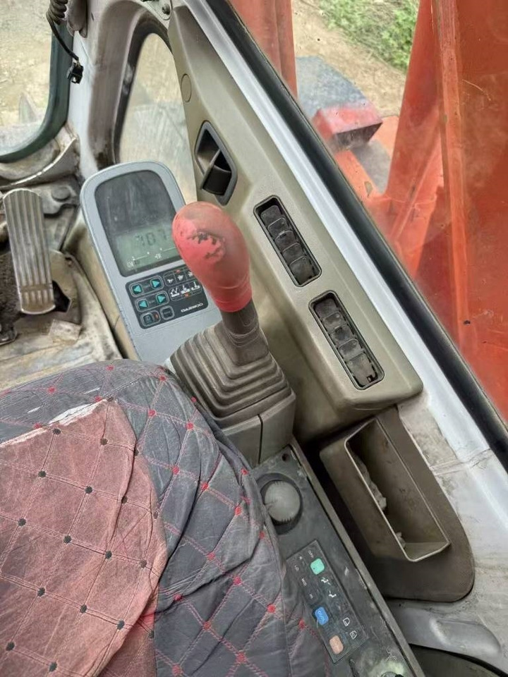 Колёсный экскаватор Doosan DH 150 W-7: фото 8 Колёсный экскаватор Doosan DH 150 W-7: фото 8