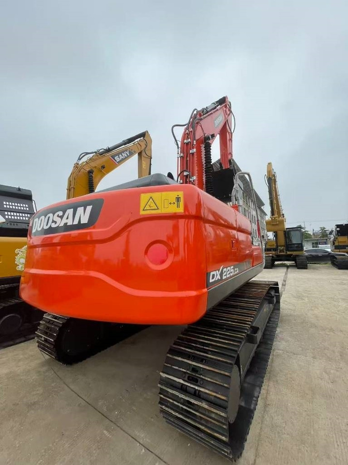 Doosan DX 225 LC  - Гусеничный экскаватор: фото 3 Doosan DX 225 LC  - Гусеничный экскаватор: фото 3