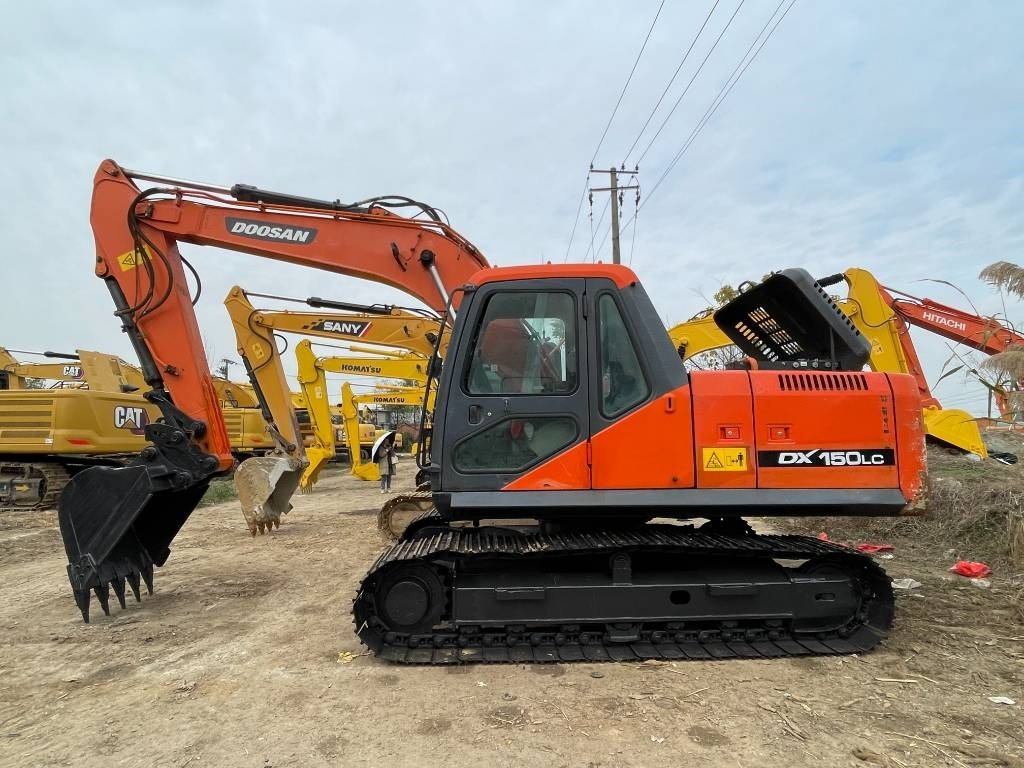 Doosan dx150  - Гусеничный экскаватор: фото 3 Doosan dx150  - Гусеничный экскаватор: фото 3