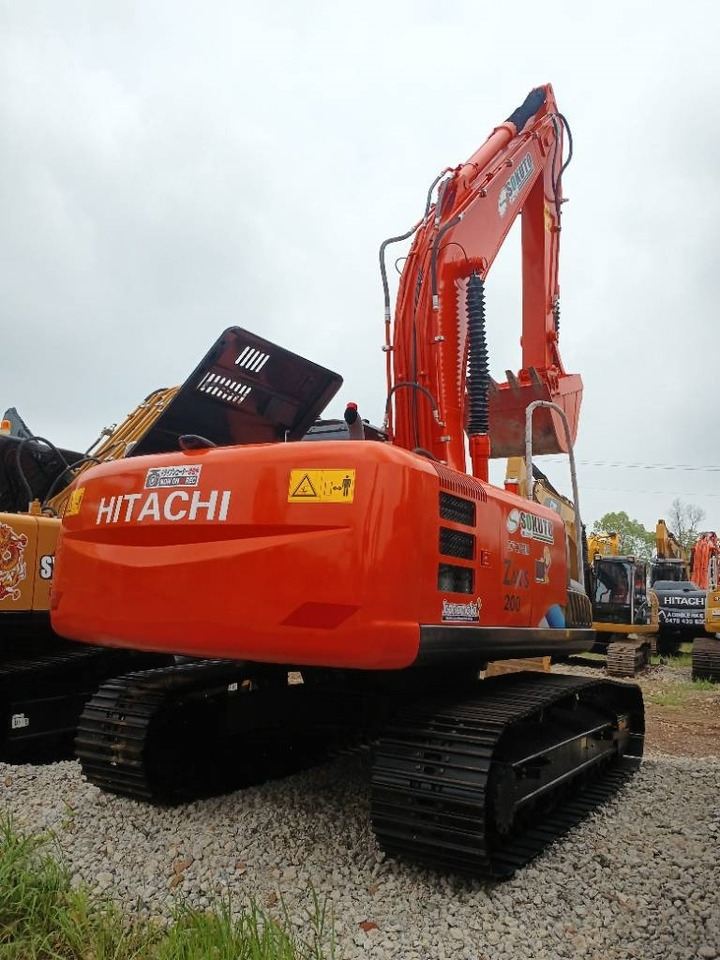 Hitachi ZX 200 - Гусеничный экскаватор: фото 4 Hitachi ZX 200 - Гусеничный экскаватор: фото 4