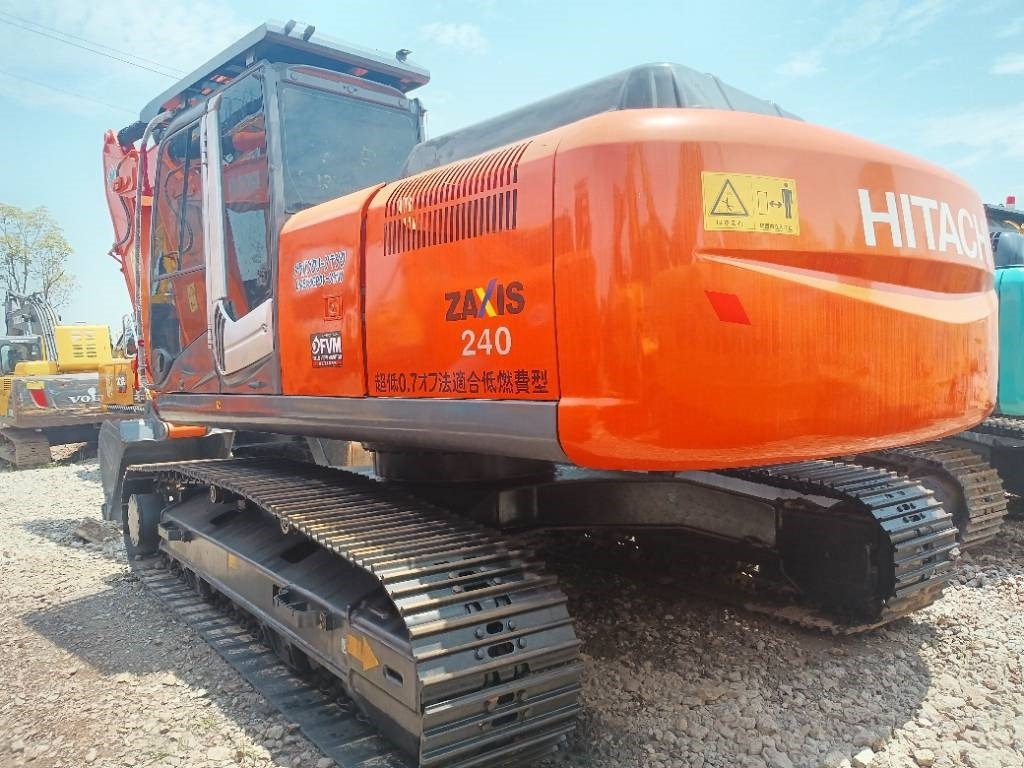 Hitachi ZX 240 - Гусеничный экскаватор: фото 1 Hitachi ZX 240 - Гусеничный экскаватор: фото 1