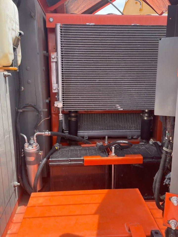 Hitachi ZX 70 - Мини-экскаватор: фото 4 Hitachi ZX 70 - Мини-экскаватор: фото 4