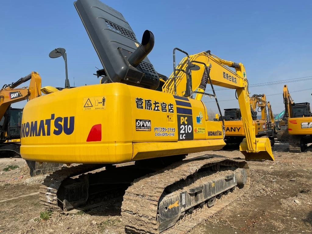 Komatsu PC 210 LC - Гусеничный экскаватор: фото 1 Komatsu PC 210 LC - Гусеничный экскаватор: фото 1