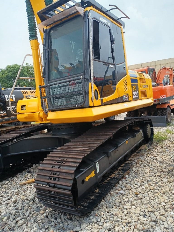 Komatsu PC 220-8 - Гусеничный экскаватор: фото 4 Komatsu PC 220-8 - Гусеничный экскаватор: фото 4